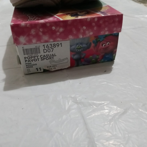 Pink Trolls Shoes - Picture 4 of 9